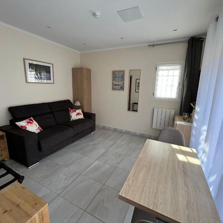 Appartement Au Calme Dans Un Espace Arbore 투레트-쉬르-루 외부 사진